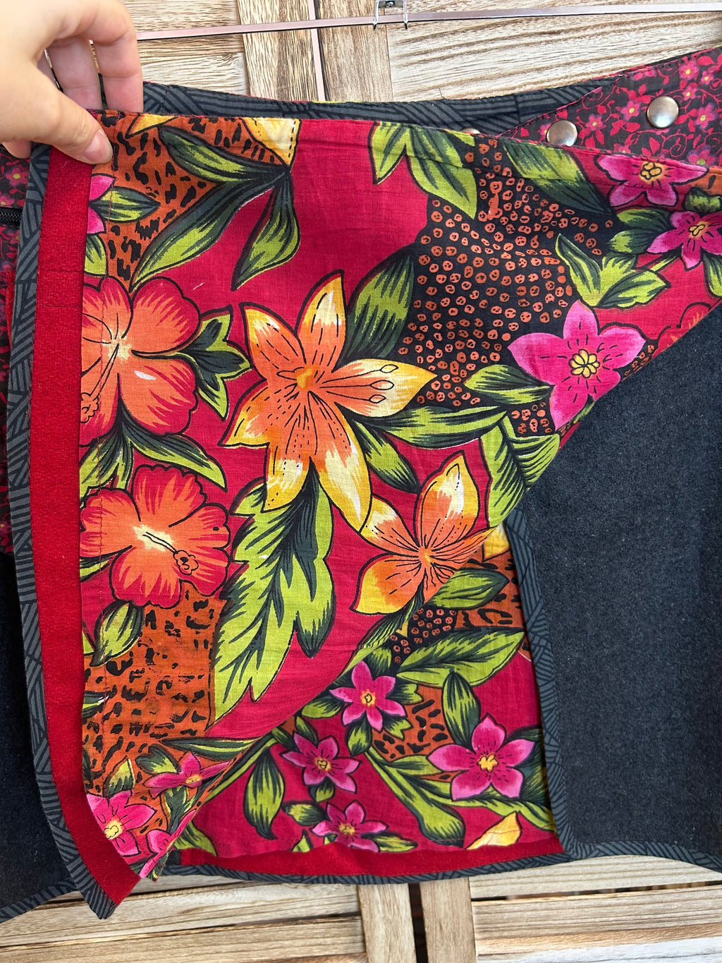Φούστα Moshiki Reversible Κόκκινο/Μαύρο με Floral Print