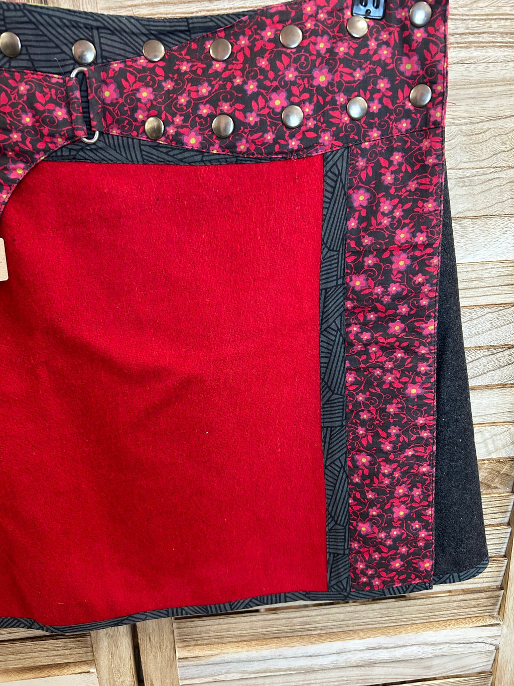 Φούστα Moshiki Reversible Κόκκινο/Μαύρο με Floral Print