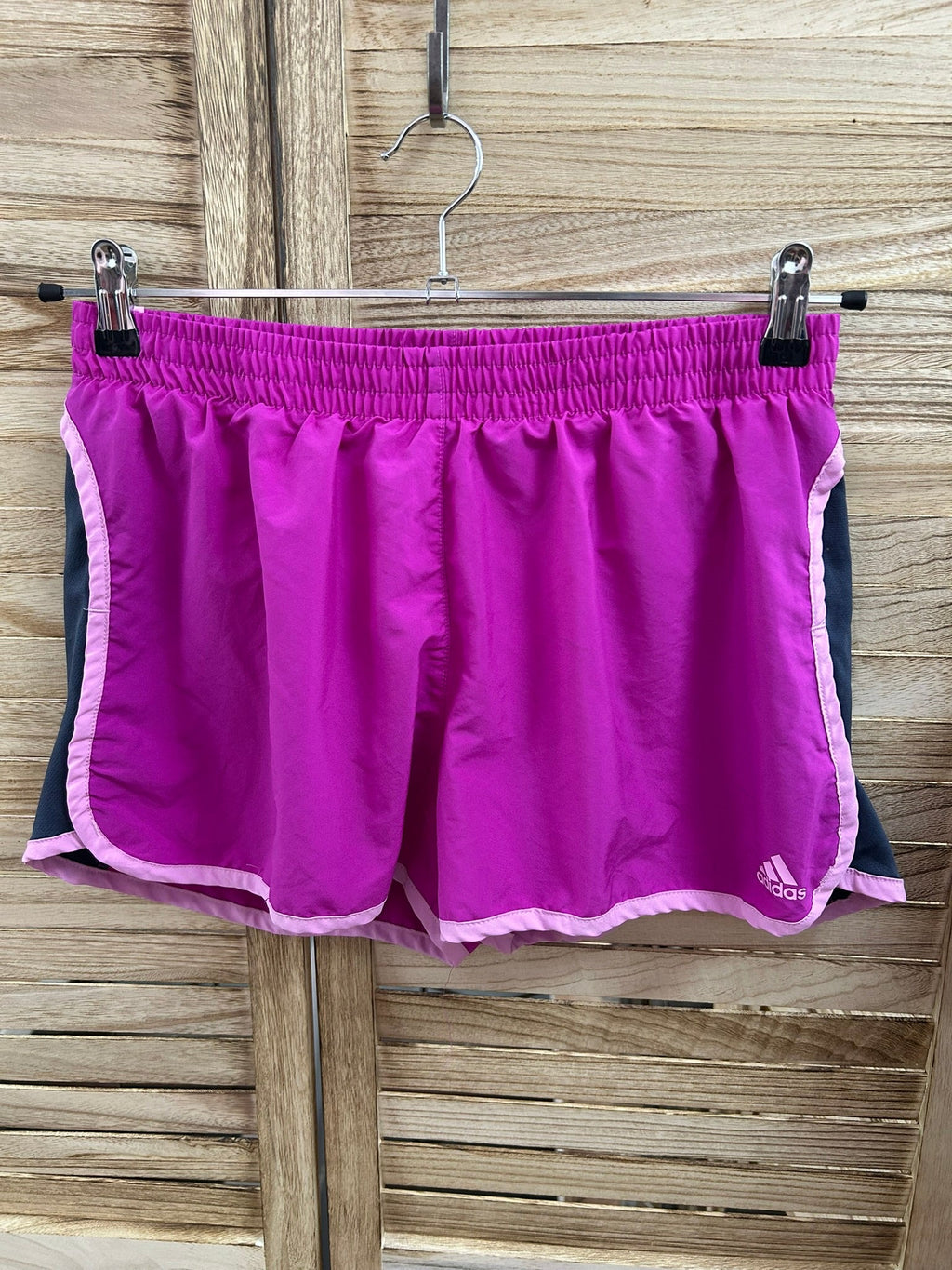 Adidas Shorts Μωβ - λεπτομέρεια 2
