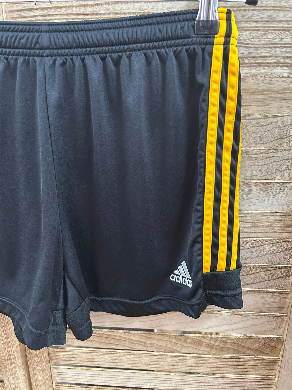 Adidas Aeroready Shorts Μαύρο Κίτρινο - λεπτομέρεια