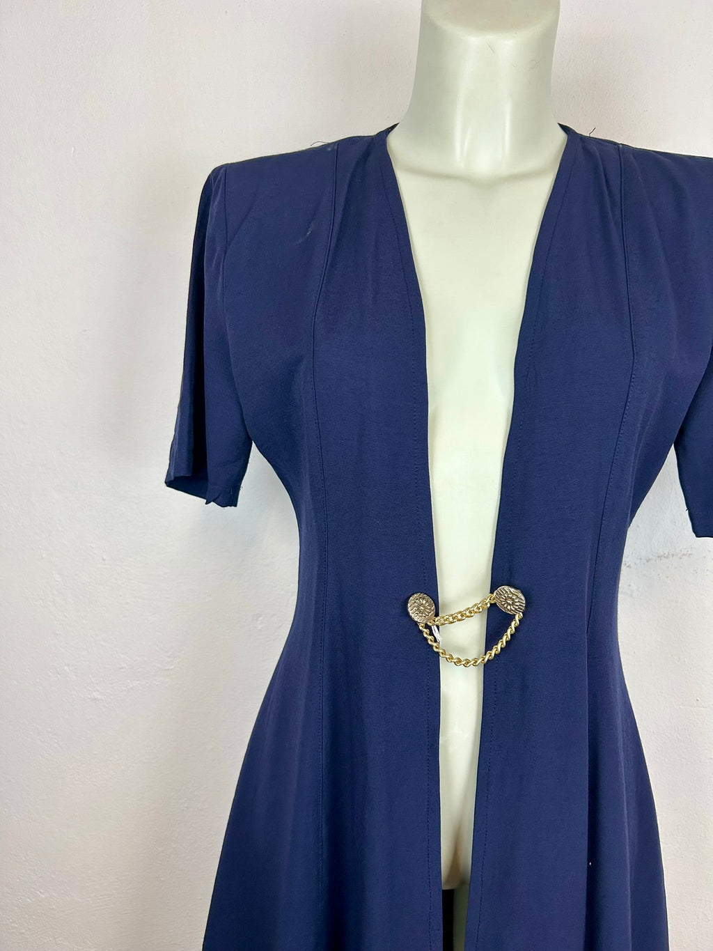 Vintage Navy Blue Cardigan - λεπτομέρεια κούμπωμα