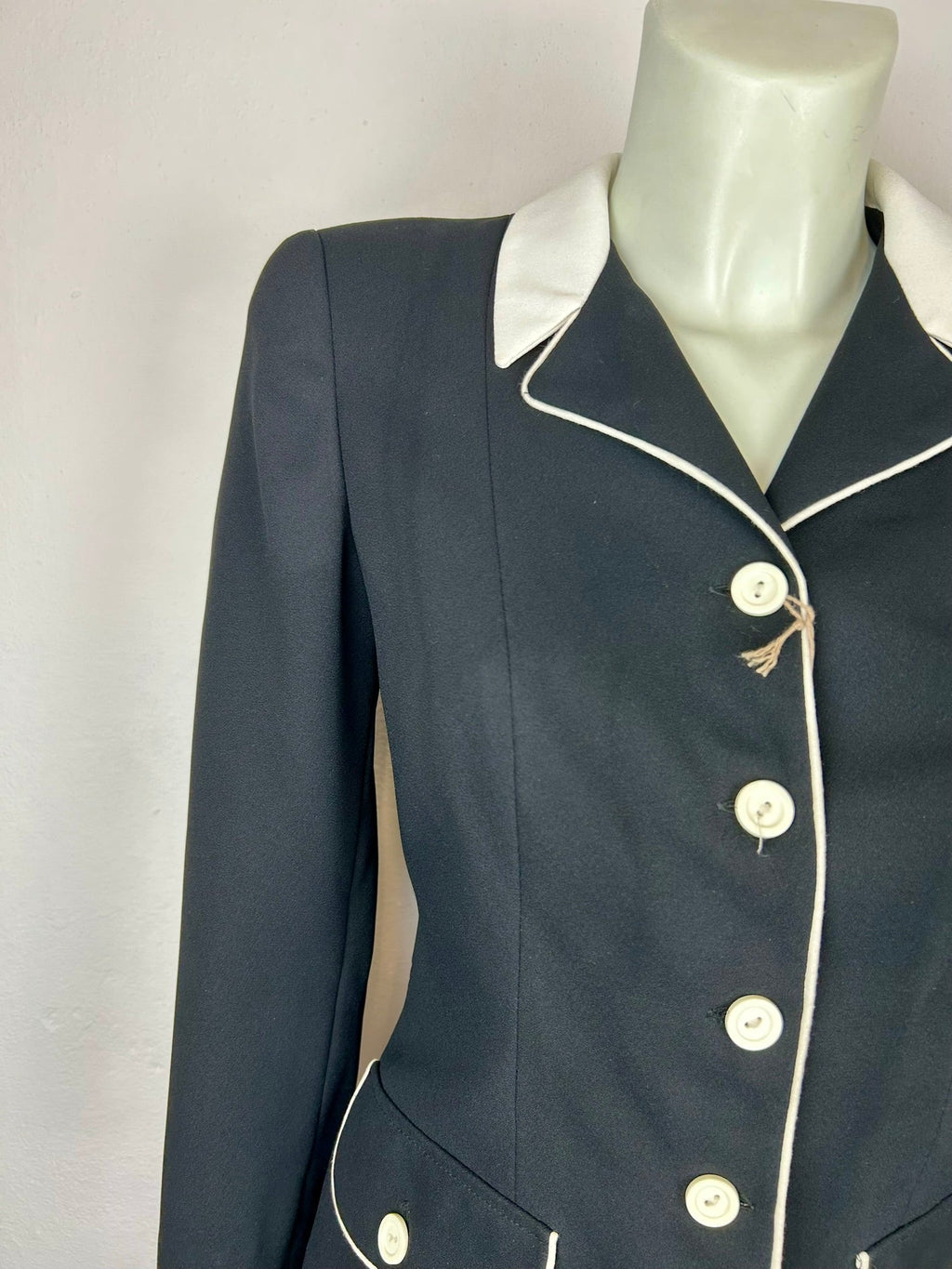 Vintage Navy Blazer - λεπτομέρεια κουμπιά
