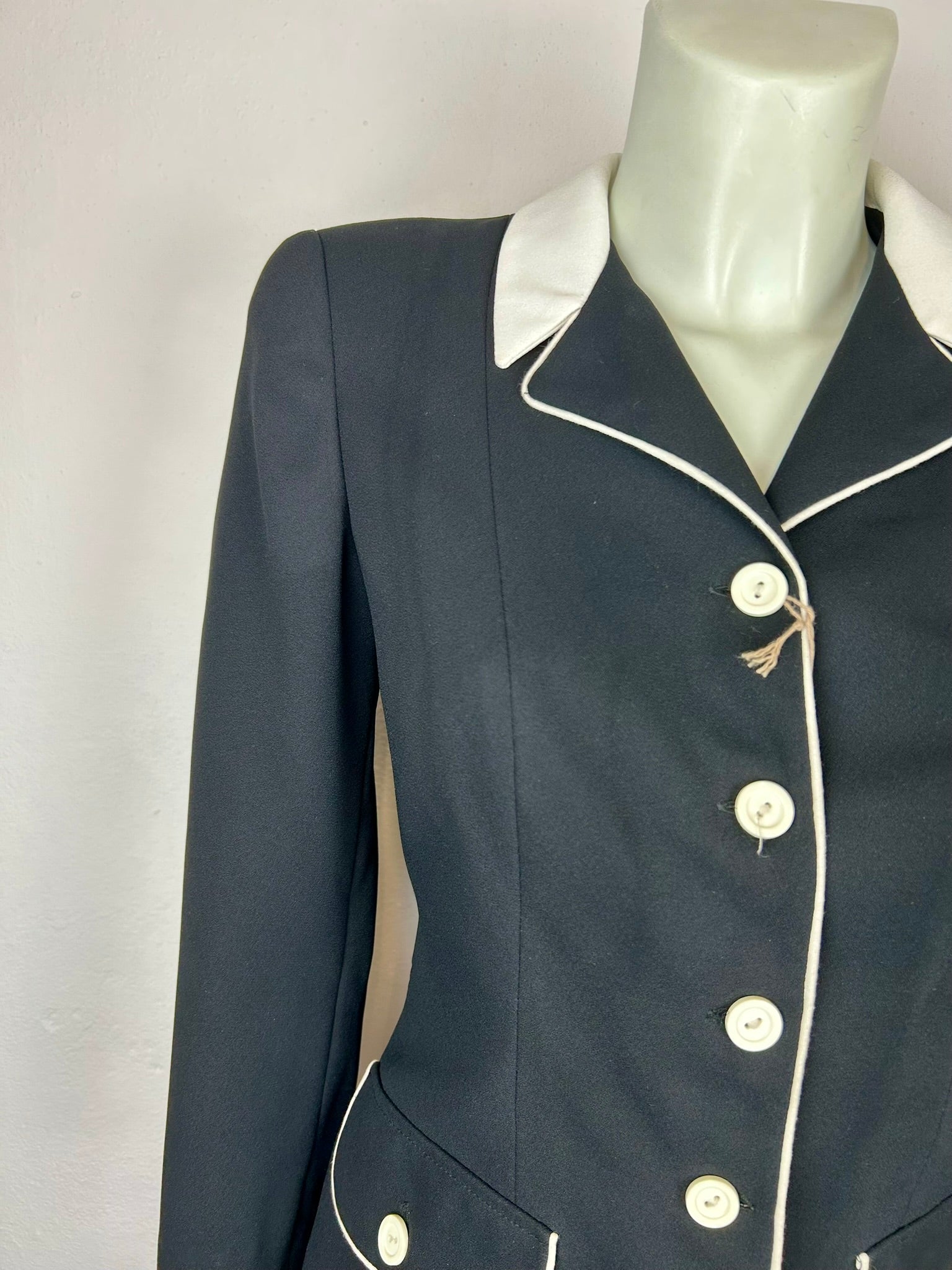 Vintage Navy Blazer - λεπτομέρεια κουμπιά