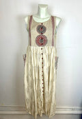 Vintage boho maxi φόρεμα - συνολική μπροστινή όψη σε μανεκέν