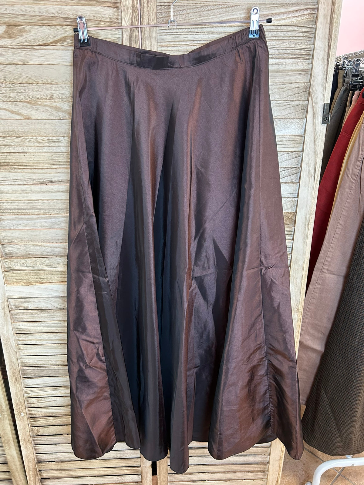 Vintage Maxi Φούστα Καστανή Σατέν με Πιέτες