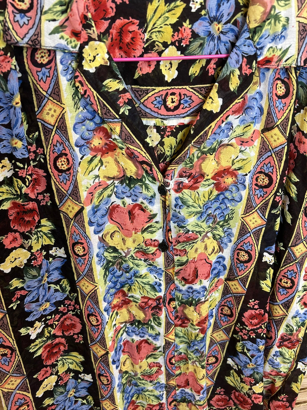 Vintage πουκάμισο μαύρο floral print - ολόσωμη όψη 2