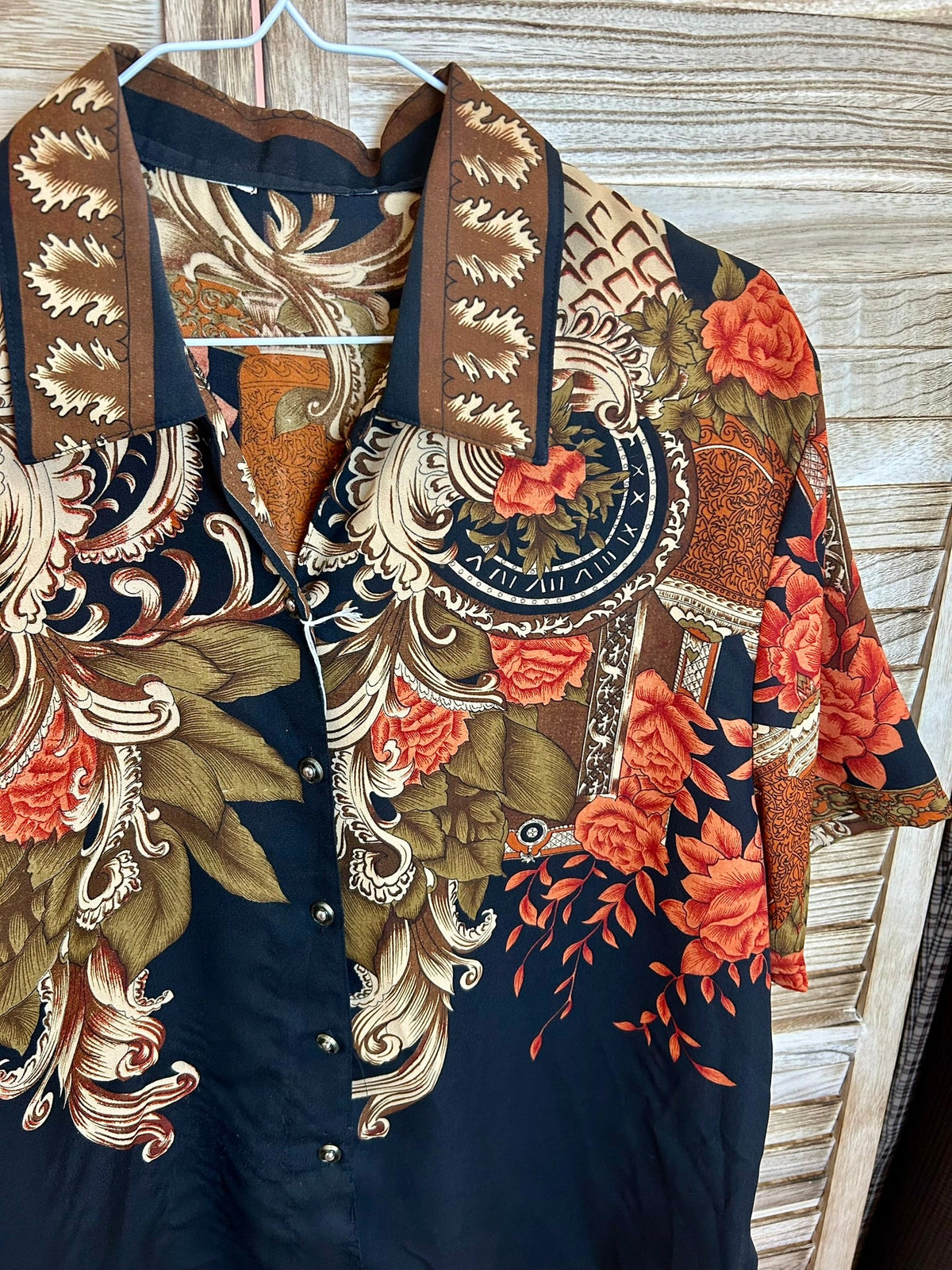 Vintage πουκάμισο μαύρο baroque floral - λεπτομέρεια γιακά