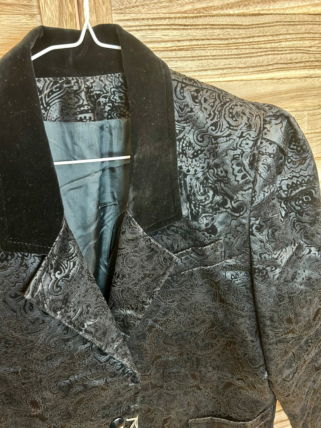Vintage blazer μαύρο jacquard paisley - λεπτομέρεια βελούδινου γιακά