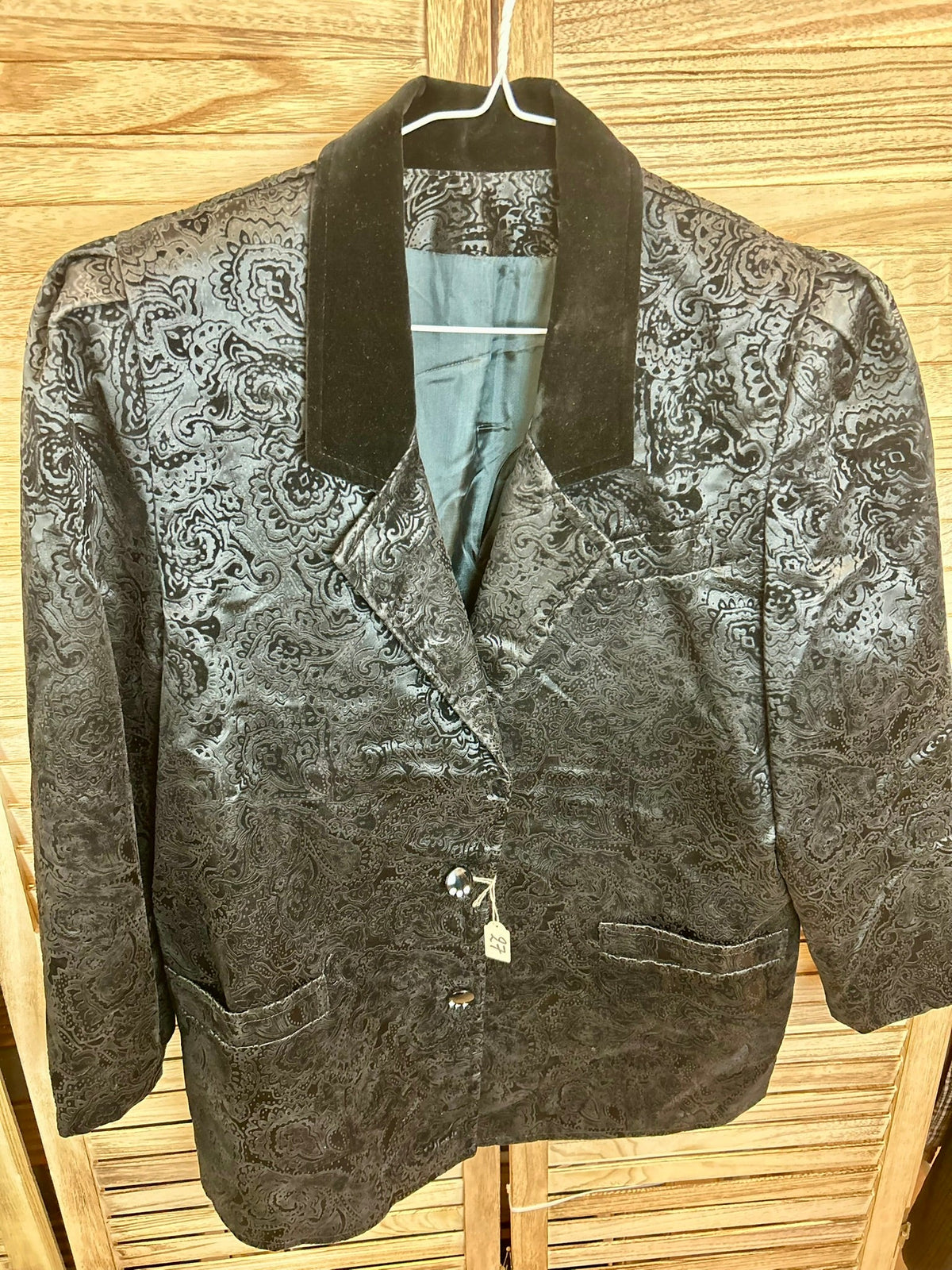 Vintage blazer μαύρο jacquard paisley - ολόσωμη όψη 2