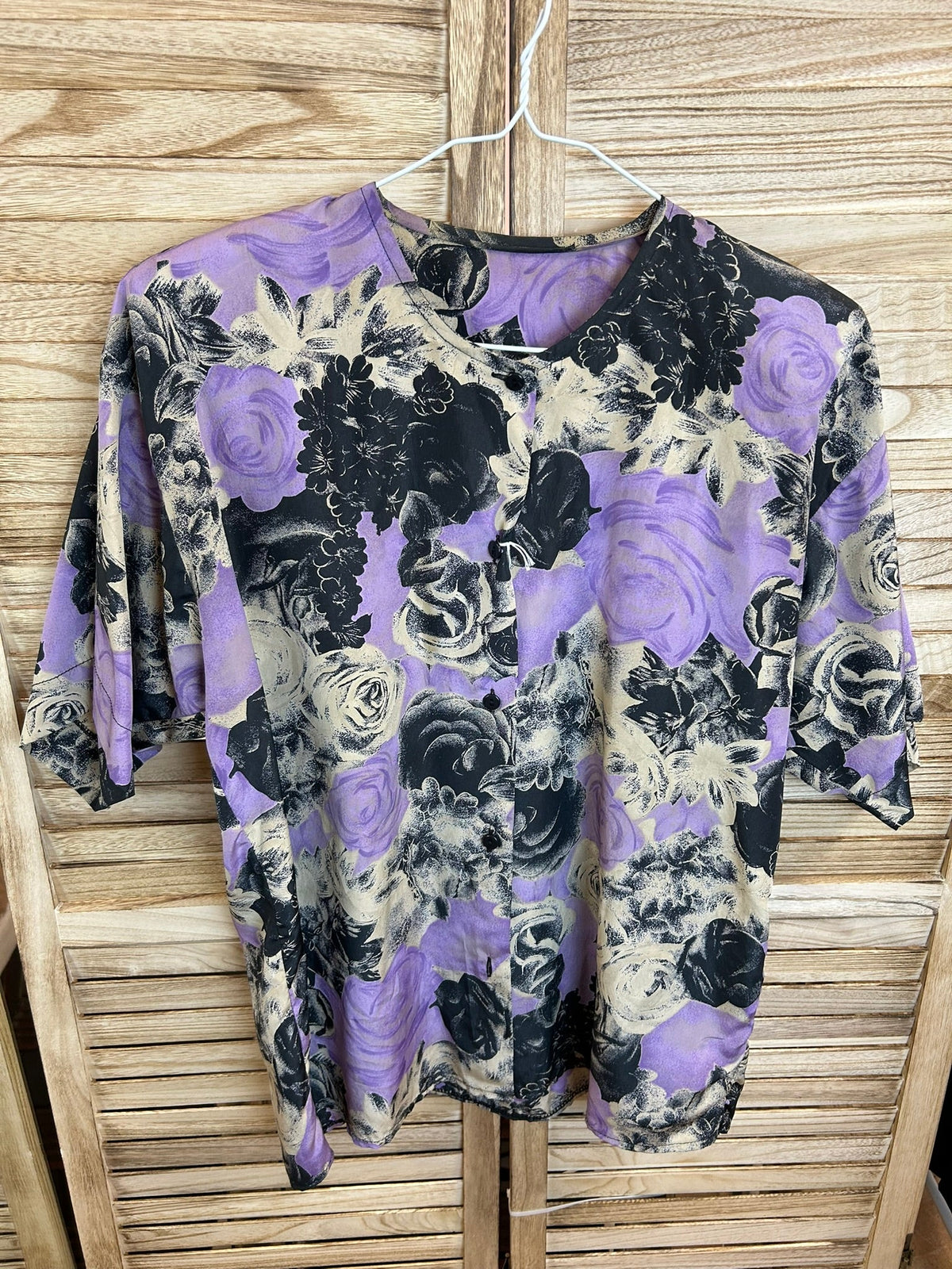 Vintage floral μπλούζα μωβ τριαντάφυλλα - ολόσωμη εμπρός όψη