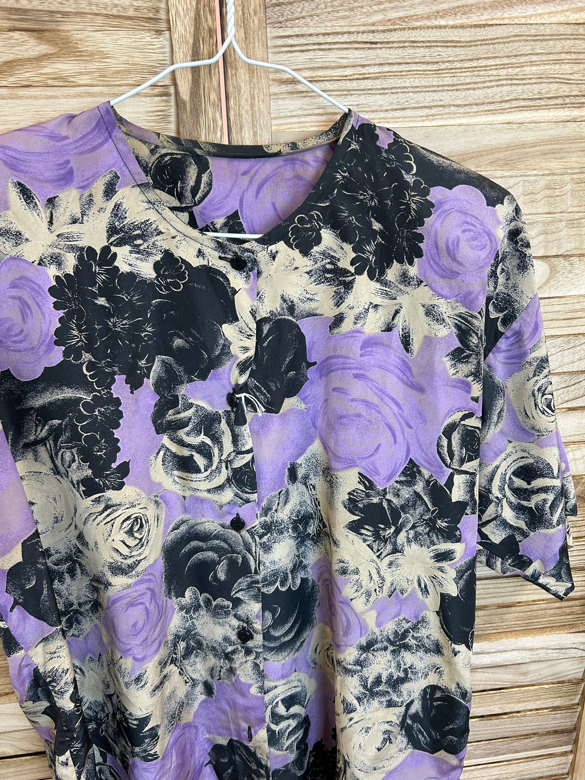 Vintage floral μπλούζα - λεπτομέρεια print τριαντάφυλλα
