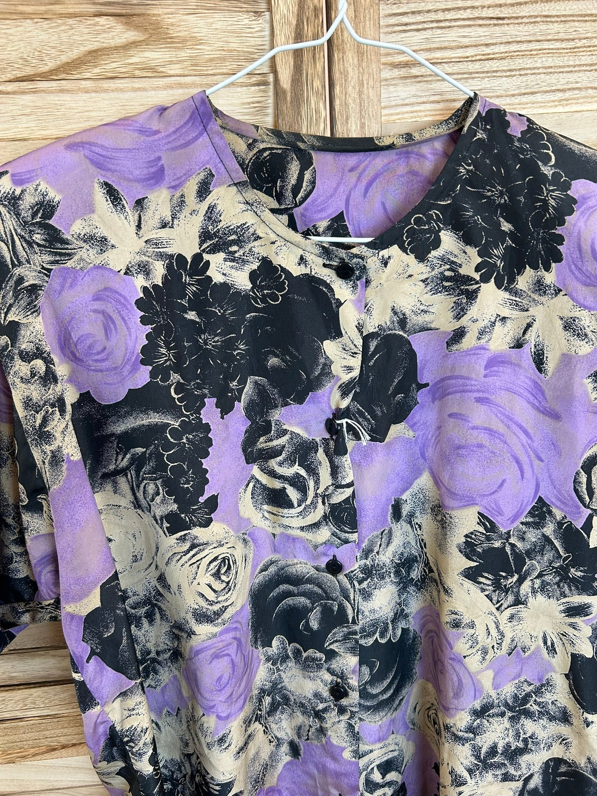 Vintage floral μπλούζα - λεπτομέρεια εμπρός μέρος