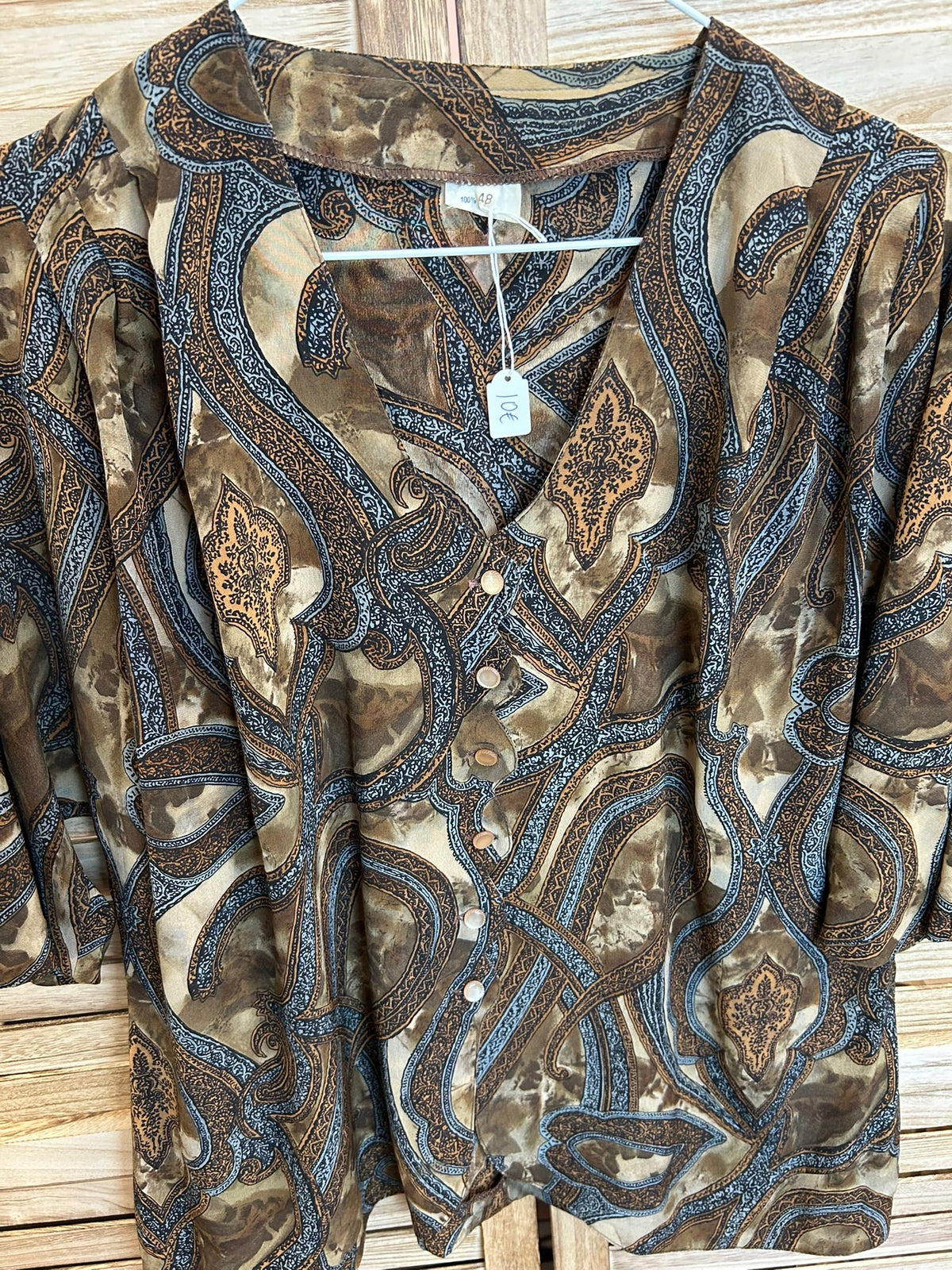 Vintage paisley μπλούζα - κοντινή εμπρός όψη