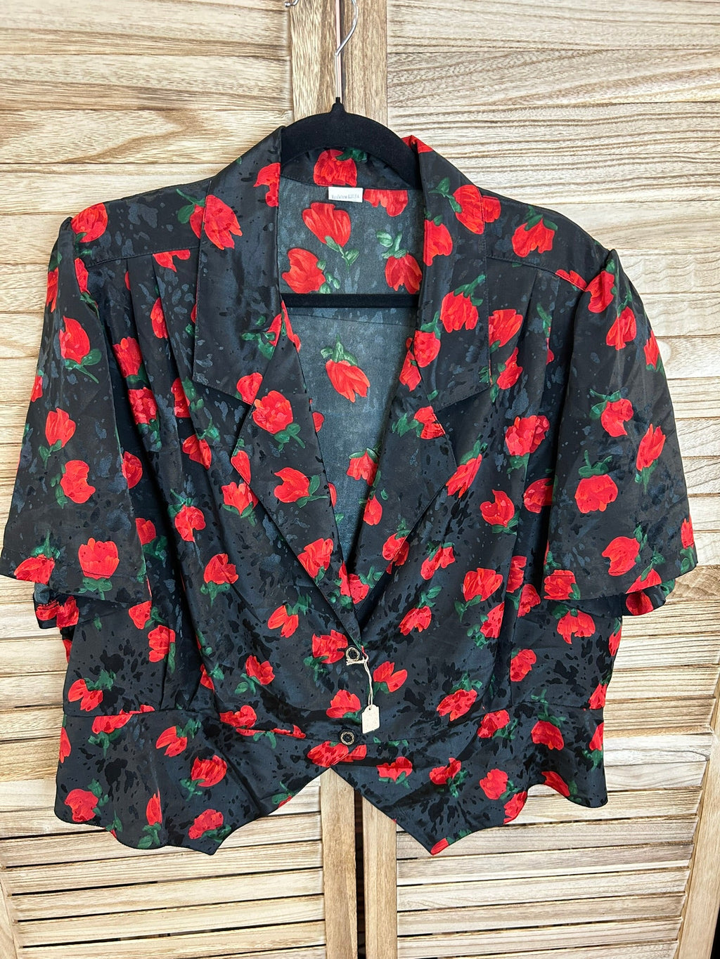 Vintage rose print μπλούζα μαύρη - ολόσωμη εμπρός όψη