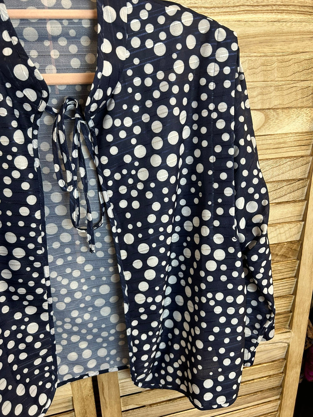 Vintage πουά jacket λεπτομέρεια μανικιού
