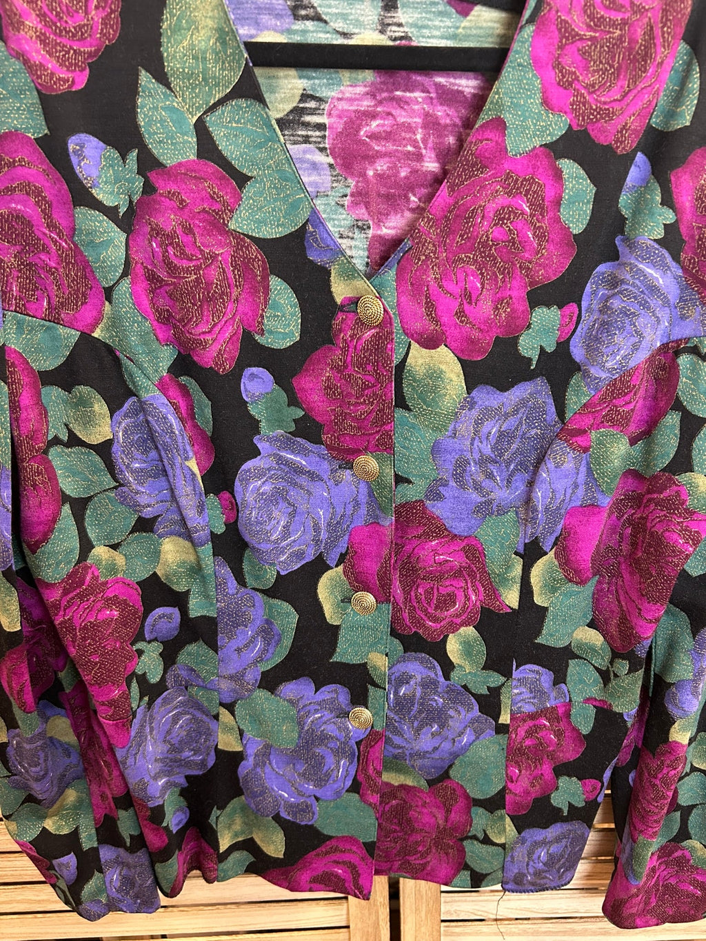 Vintage floral μπλούζα λεπτομέρεια μοτίβου